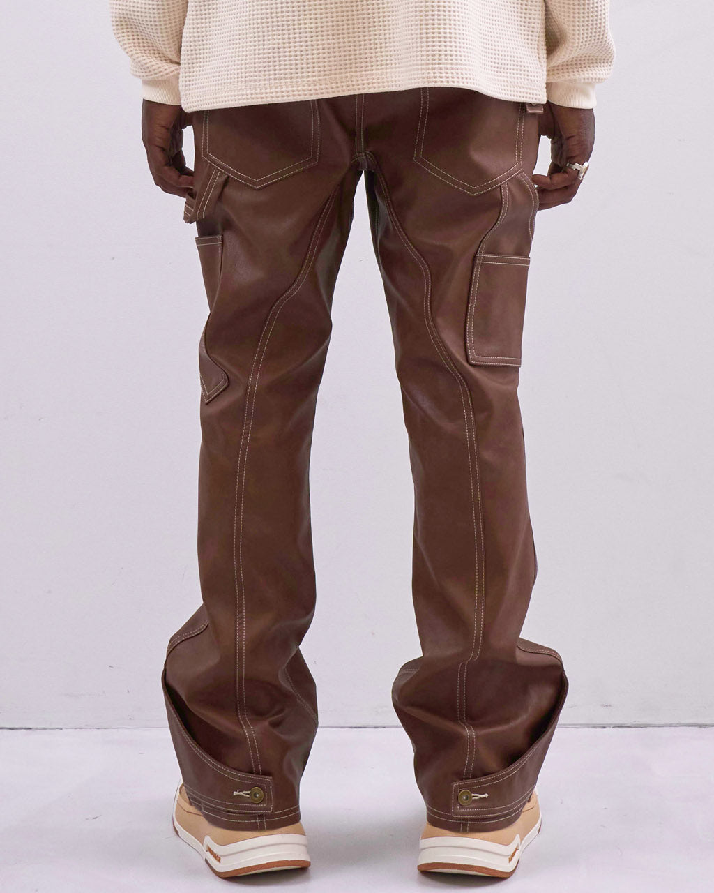 FAUX LEATHER HOLSTER PANTS - BROWN