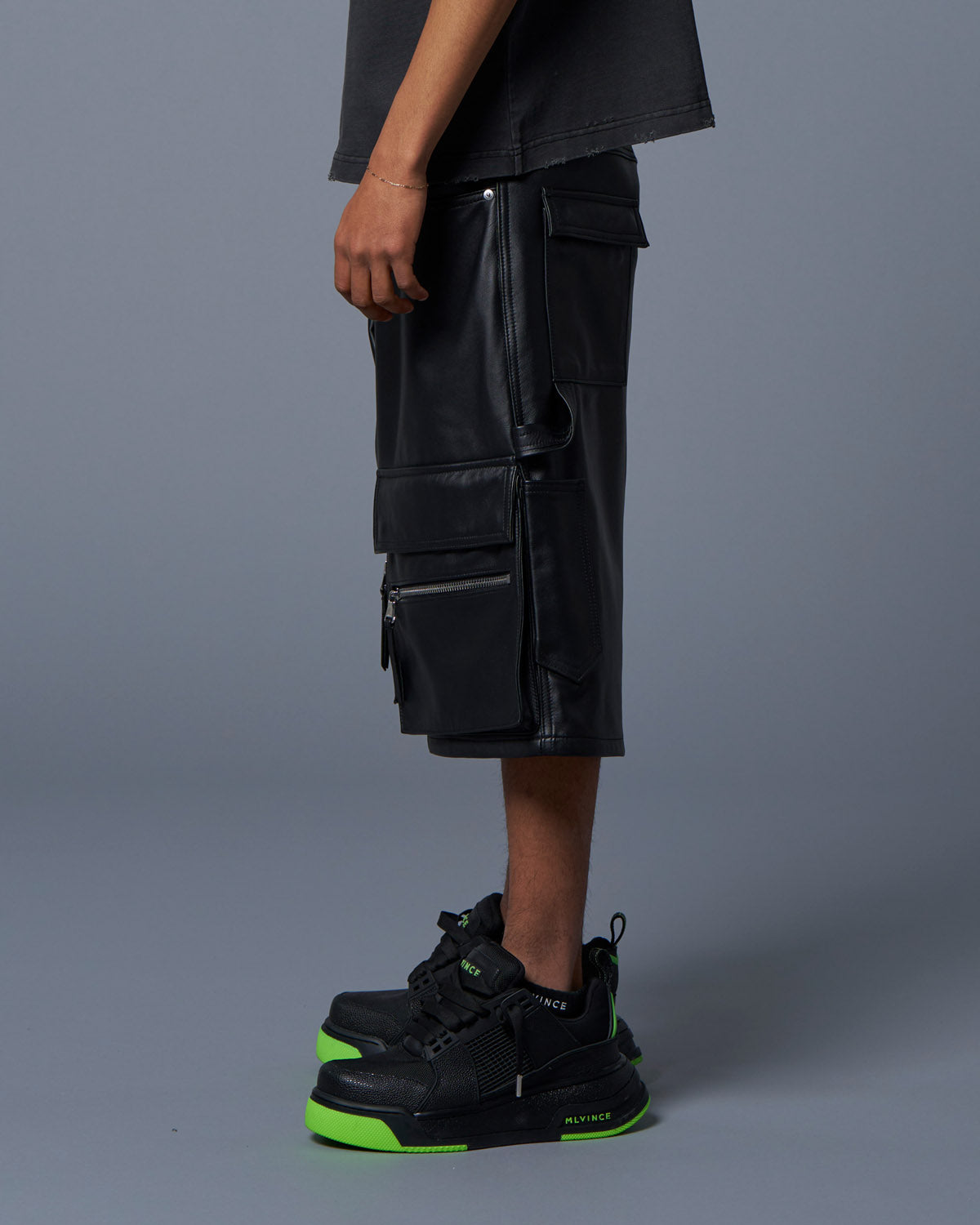 LEATHER CARGO SHORTS - BLACK