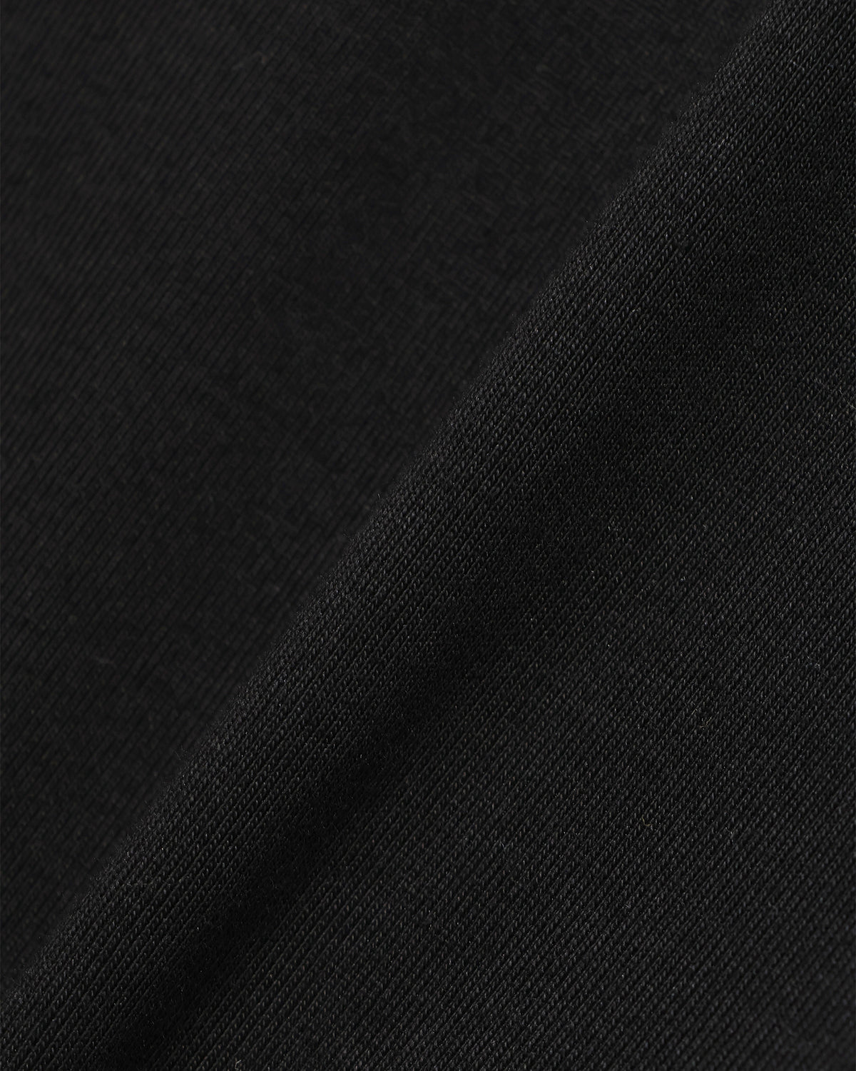 CLASSIC LOGO BOX LS TEE - BLACK