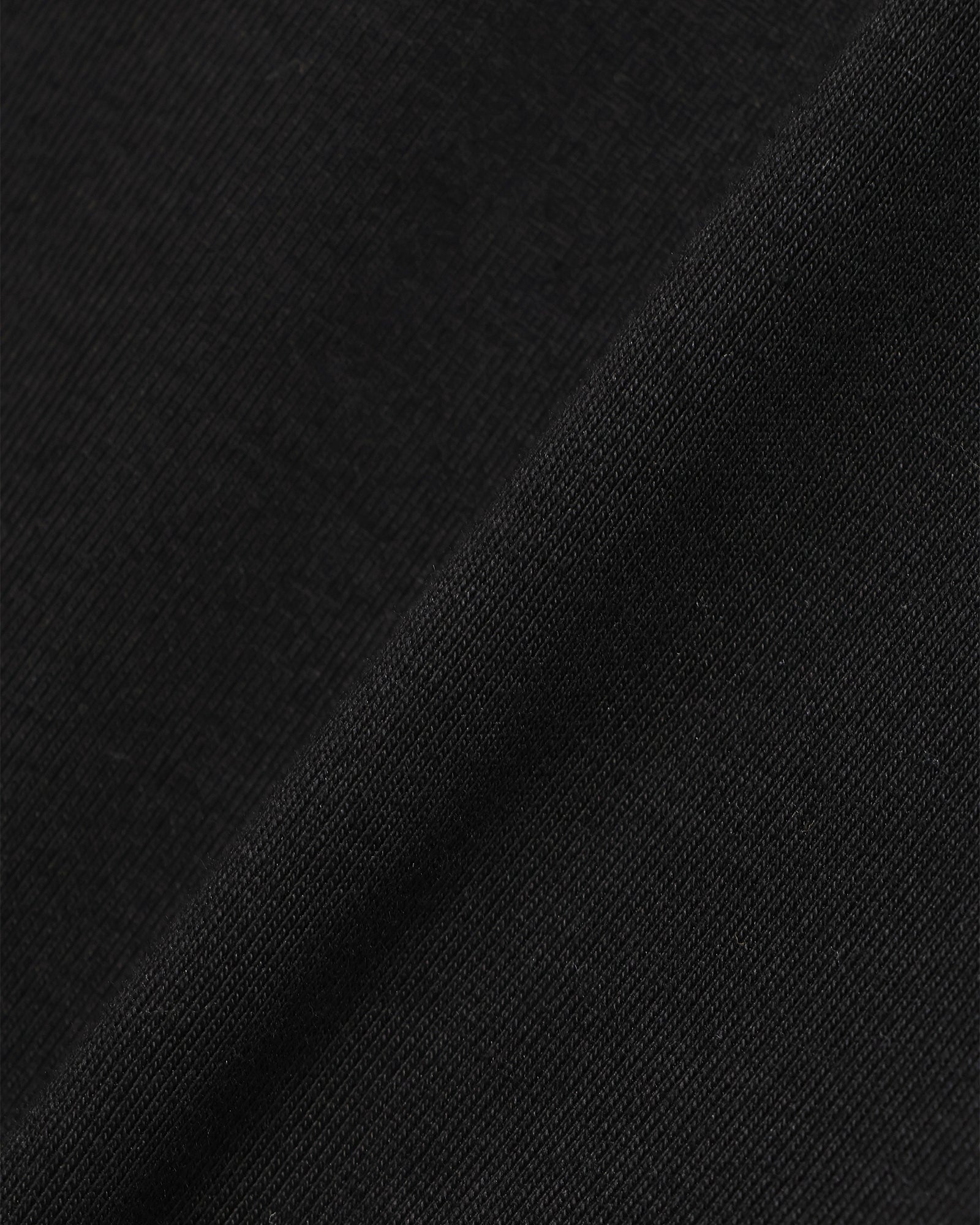 CLASSIC LOGO BOX LS TEE - BLACK