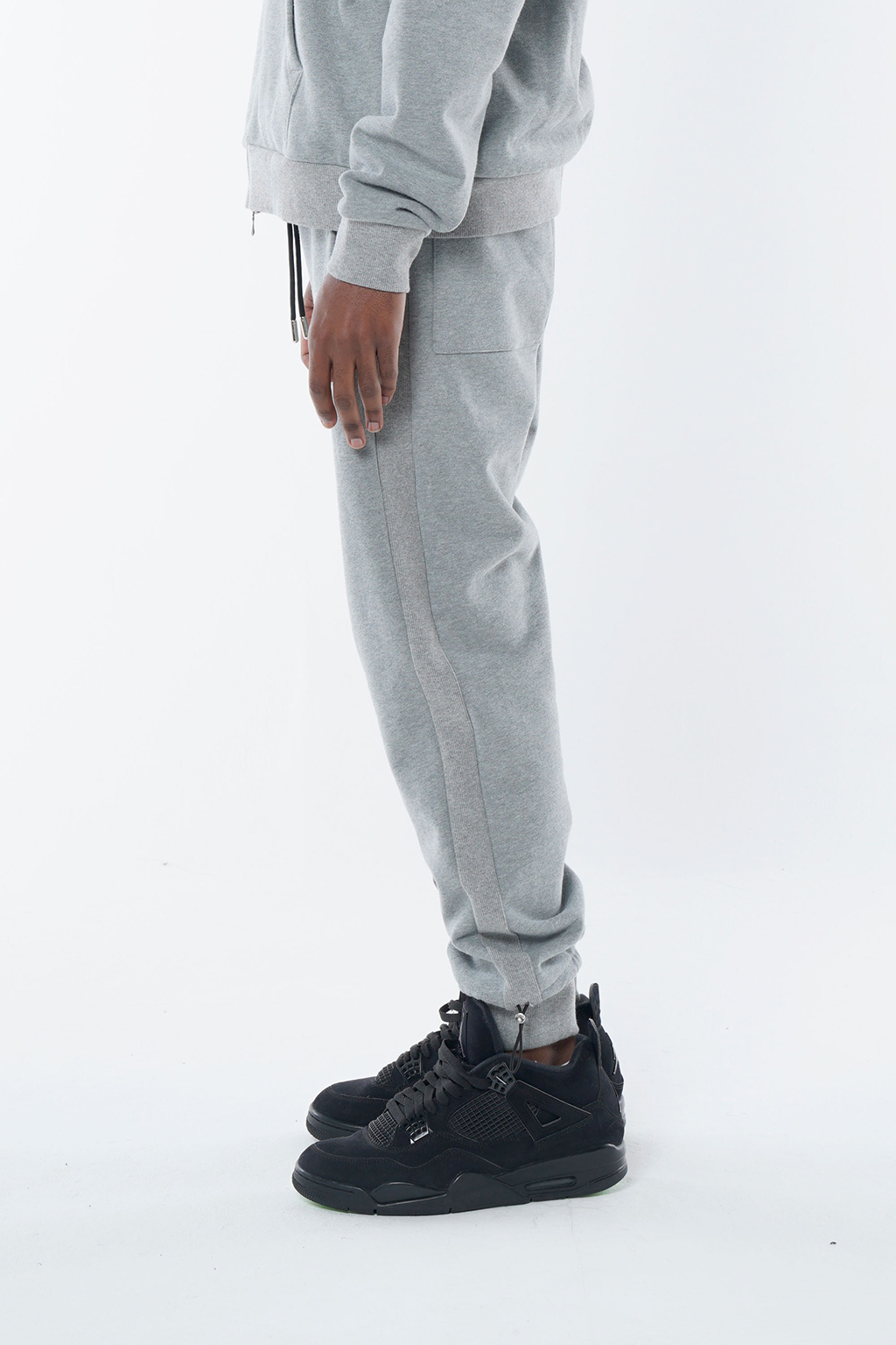 CLASSIC LOGO SWEAT PANTS - GREY