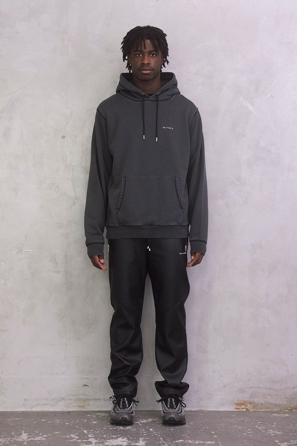 HEAVY WEIGHT CLASSIC LOGO HOODY - WASHED BLACK - MLVINCE