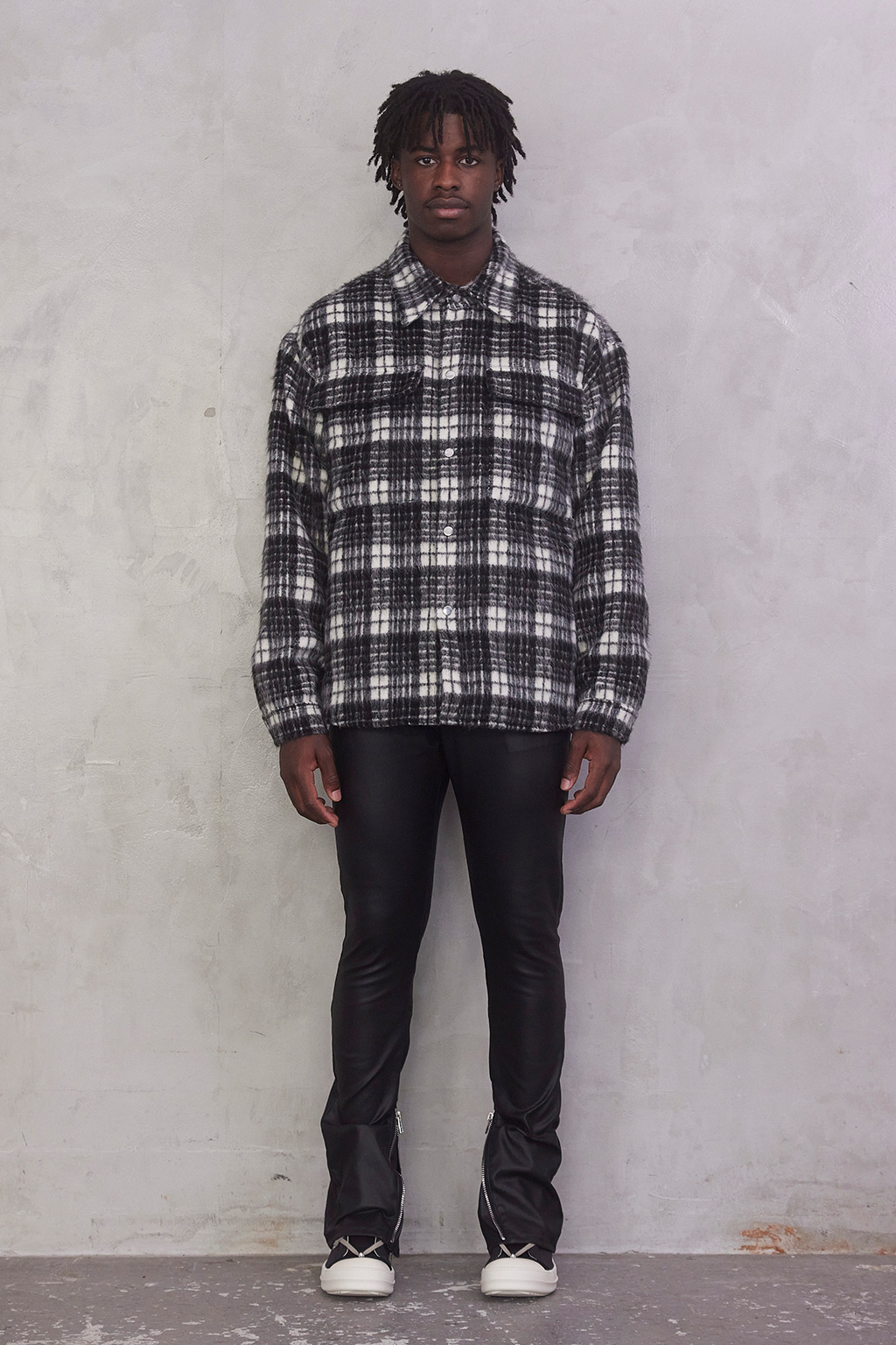 OVERSIZED CHECK JACKET - BLACK - MLVINCE