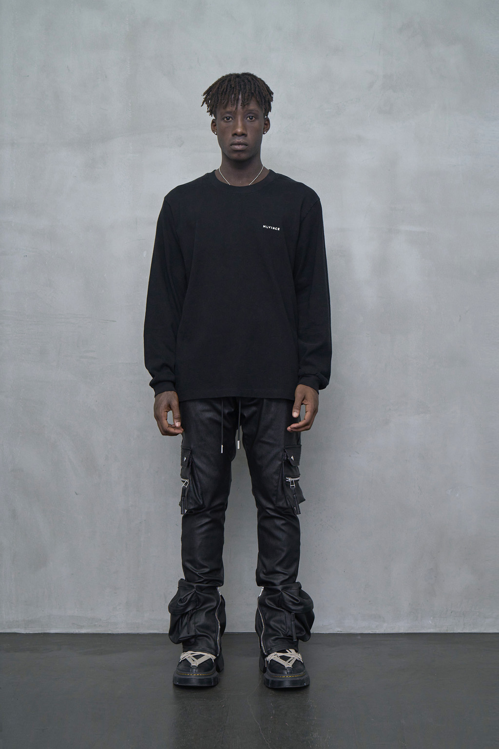 CLASSIC LOGO L/S TEE - BLACK - MLVINCE 