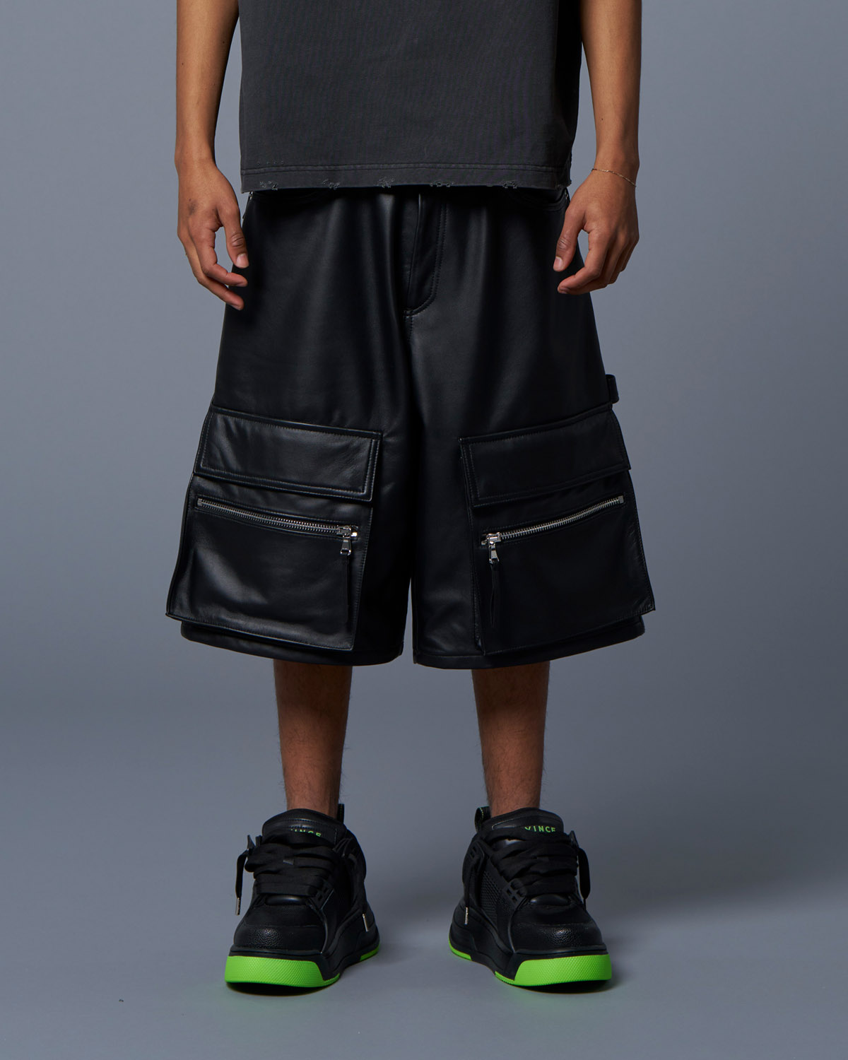 LEATHER CARGO SHORTS - BLACK - MLVINCE